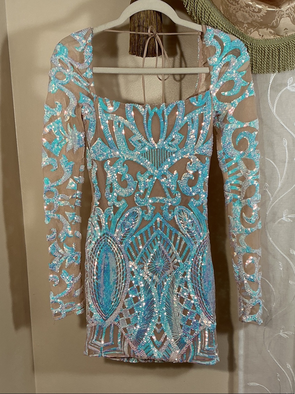 Lucy in the Sky Turquoise Aurora Borealis Sequin Long Sleeve Bodycon Dress Sz S